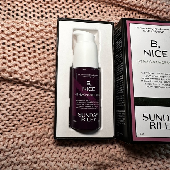 SUNDAY RILEY Niacinamide Serum